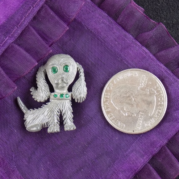 Vintage Gerry's gray enamel dog green rhinestone - Picture 5 of 5